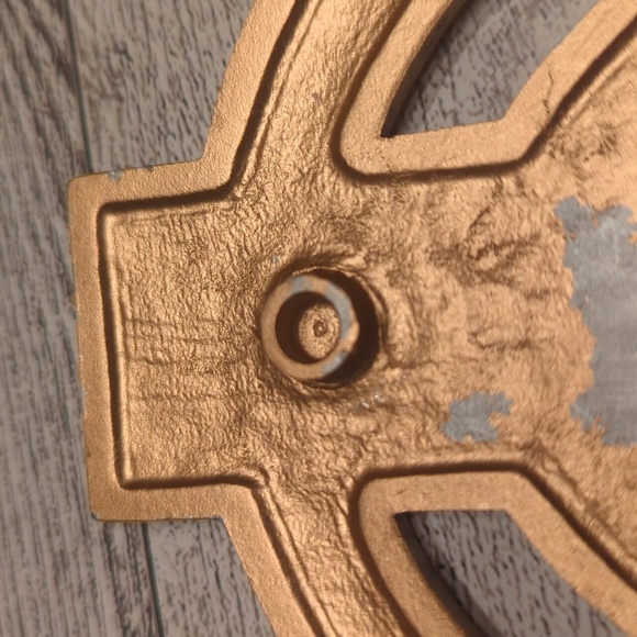 Celtic Cross metal wall hanging - Picture 6 of 6